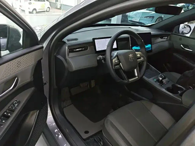 BYD Qin PLUS — Фото автомобиля 15