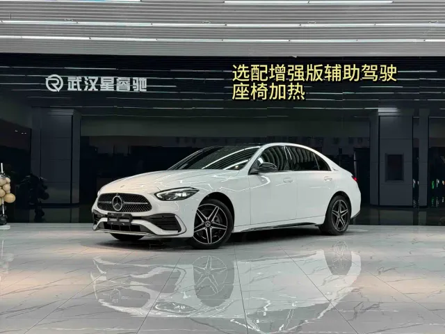 Фотография автомобиля — Mercedes-Benz C-Class