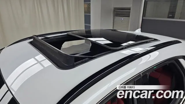 Genesis GV70 — Фото автомобиля 28