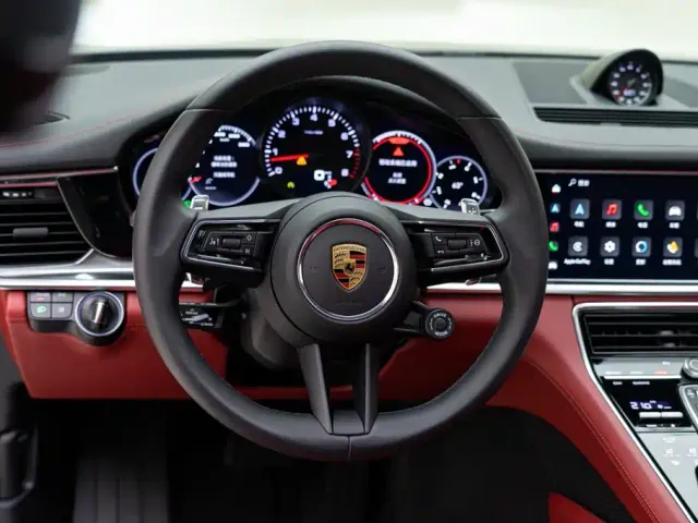 Porsche Panamera — Фото автомобиля 17