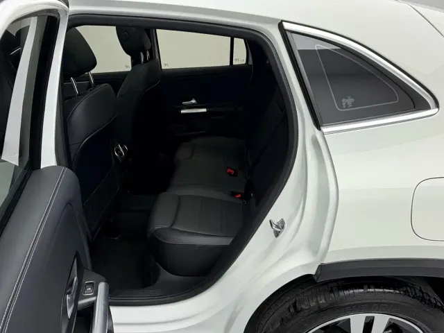 Mercedes-Benz GLA-Class — Фото автомобиля 11