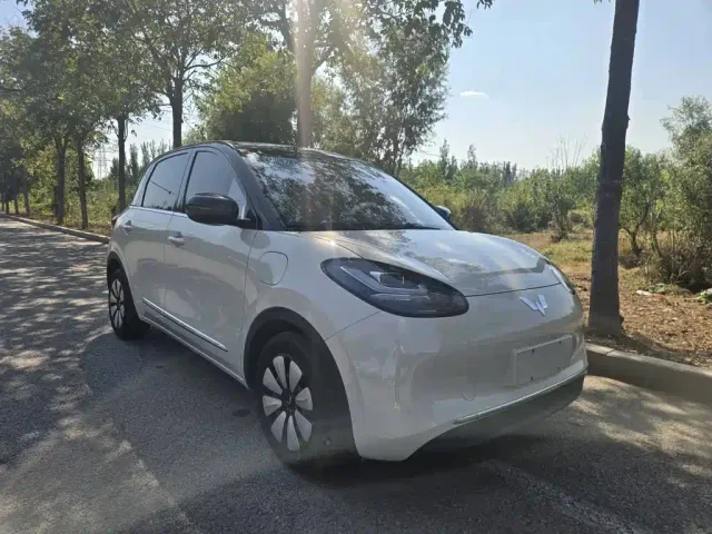 Wuling Bingo — Фото автомобиля 3