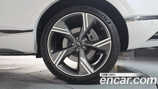 Genesis GV80 2.5T Бензин AWD — Фото автомобиля 14