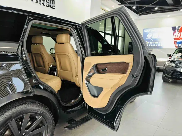 Land Rover Range Rover — Фото автомобиля 27