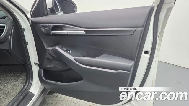 Kia Seltos Новый Seltos Бензин 2.0 2WD — Фото автомобиля 24