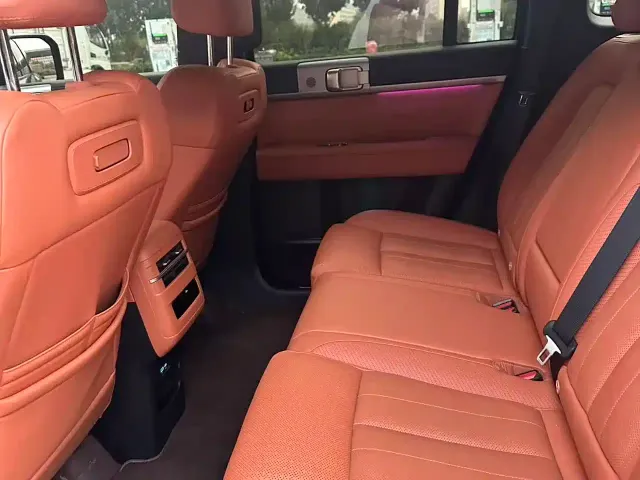 Fang Cheng Bao Titanium 7 2025 AWD Base Model — Фото автомобиля 5