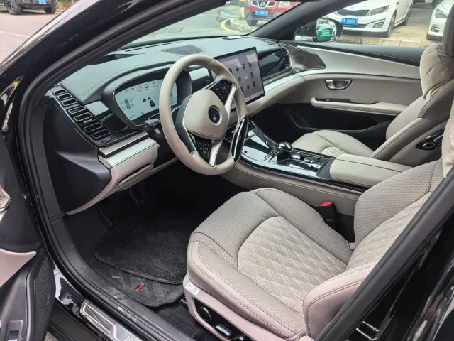 BYD Han — Фото автомобиля 6