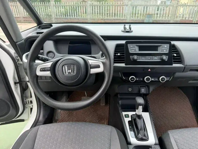 Honda Fit — Фото автомобиля 9