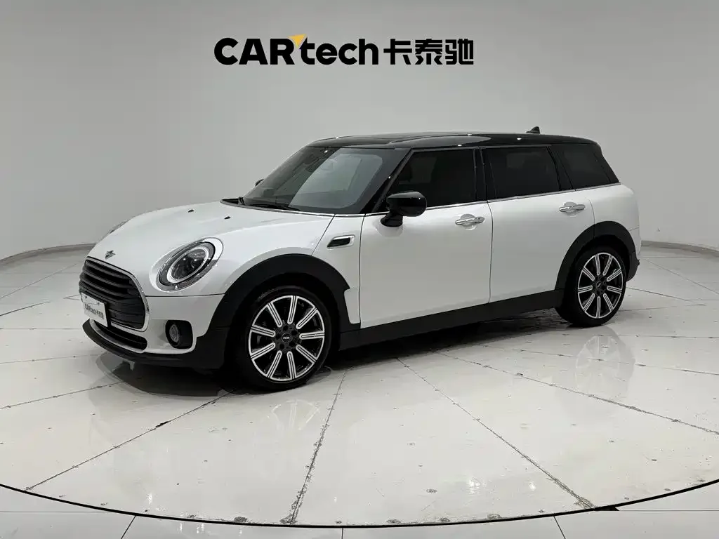 Фотография автомобиля — MINI Clubman