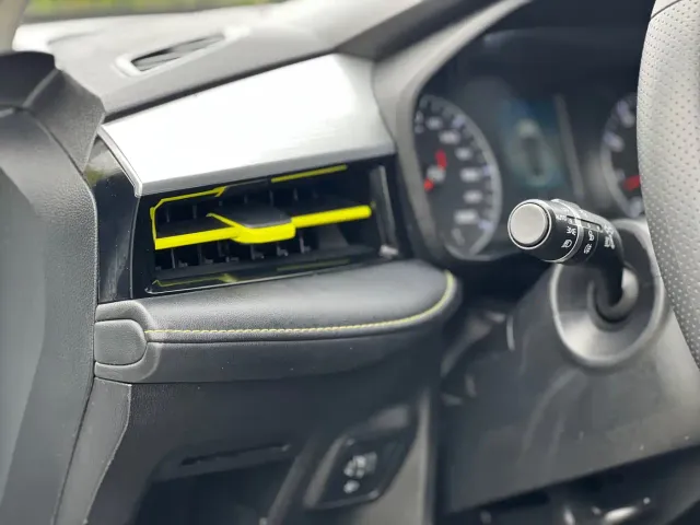 Roewe i5 — Фото автомобиля 17
