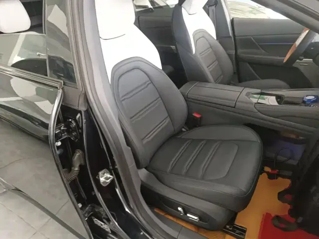 Dongfeng eπ 007 — Фото автомобиля 24