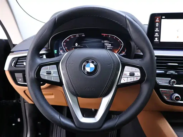 BMW 6 Series Gran Turismo — Фото автомобиля 16