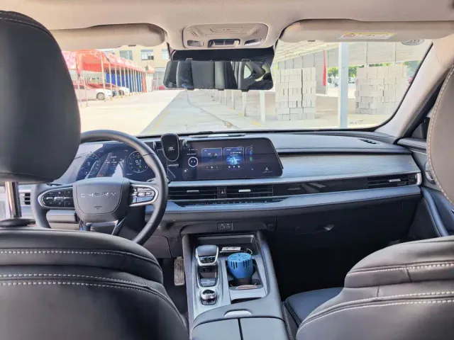 Chery Arrizo 8 — Фото автомобиля 6