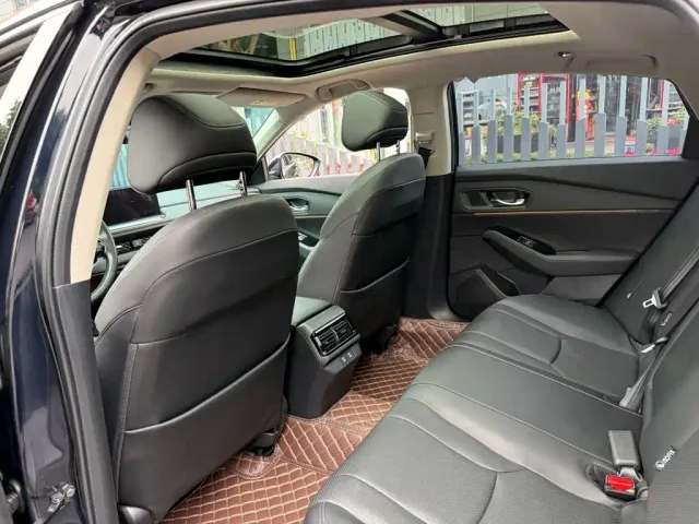 Honda Accord — Фото автомобиля 11