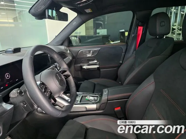 Mercedes-Benz GLB-Class — Фото автомобиля 9