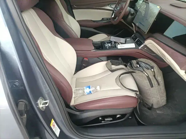BYD Seal — Фото автомобиля 24