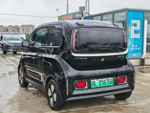 Baojun KiWi EV — Фото автомобиля 3