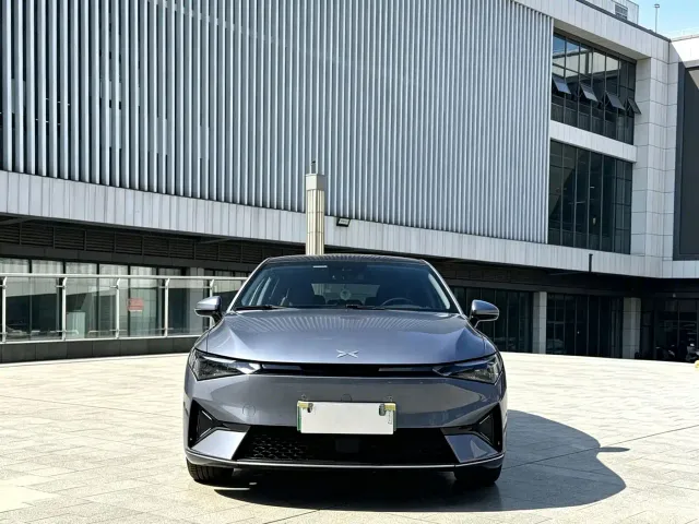 Xpeng P5 — Фото автомобиля 3