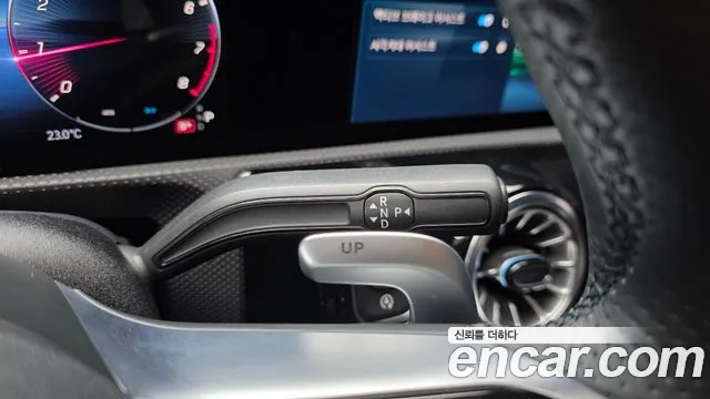Mercedes-Benz A-Class W177 — Фото автомобиля 12