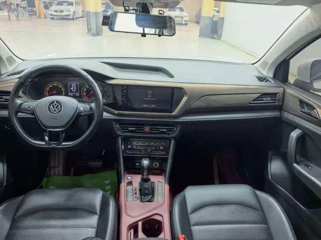 Volkswagen Tharu — Фото автомобиля 8