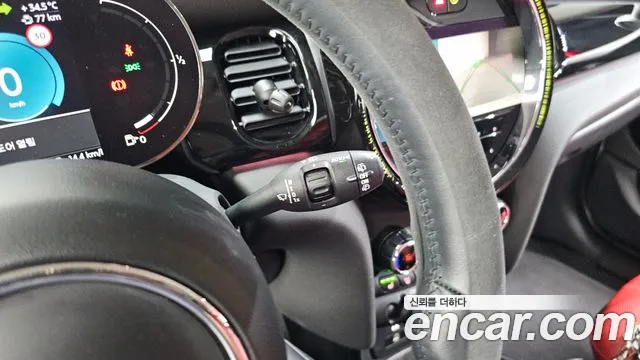 Mini Cooper Cooper 5 дверей Classic — Фото автомобиля 17
