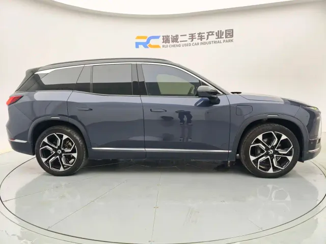 Nio ES8 — Фото автомобиля 3