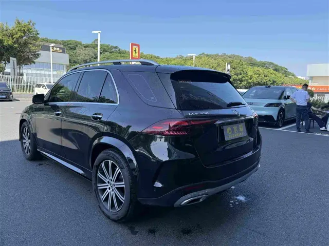 Mercedes-Benz GLE-Class — Фото автомобиля 4