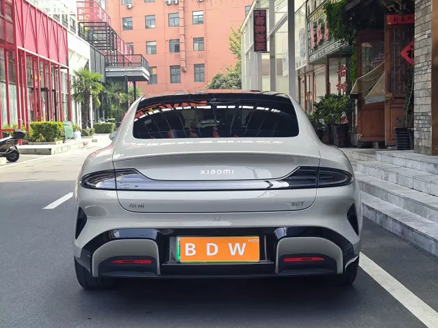 Xiaomi SU7 — Фото автомобиля 5