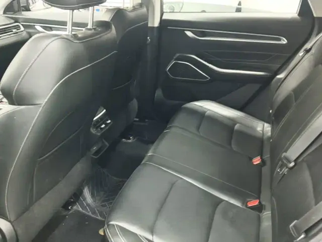 Geely Emgrand — Фото автомобиля 16