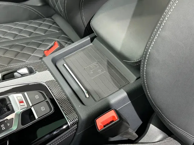 Audi SQ5 — Фото автомобиля 25