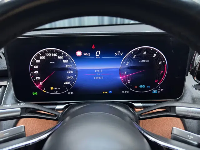 Mercedes-Benz S-Class — Фото автомобиля 8