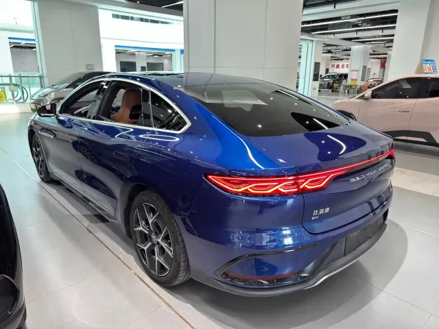 BYD Han — Фото автомобиля 6