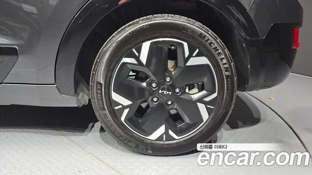 Kia Niro New — Фото автомобиля 6