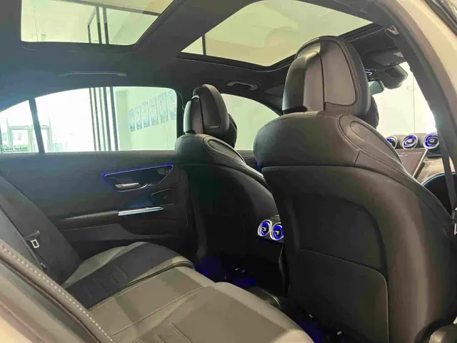 Mercedes-Benz C-Class — Фото автомобиля 30