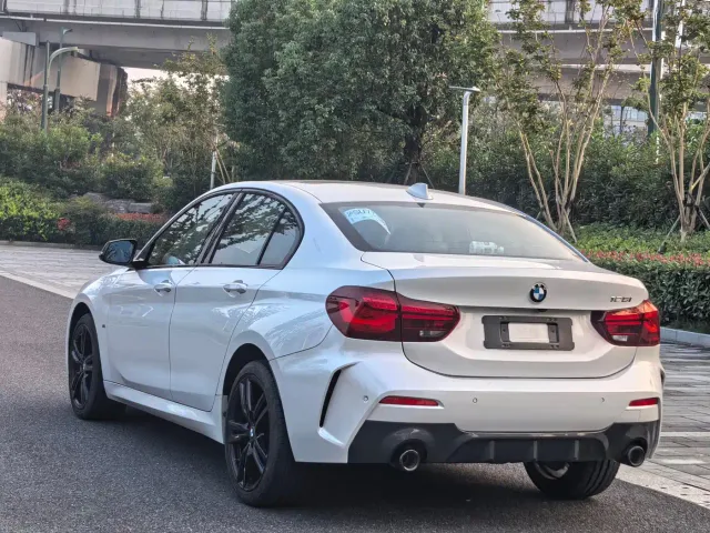 BMW 1 Series — Фото автомобиля 4