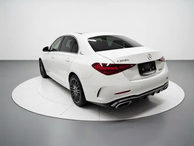 Mercedes-Benz C-Class — Фото автомобиля 4