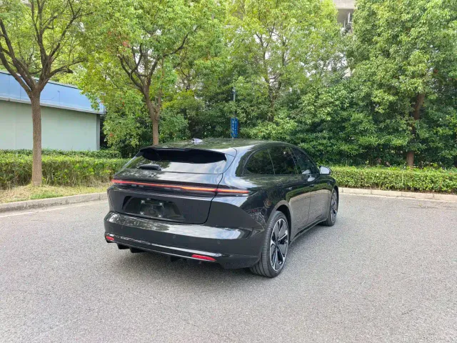 Nio ET5 Touring — Фото автомобиля 7