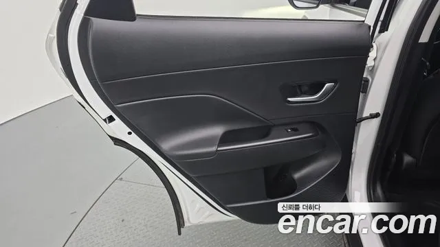 Hyundai Kona SX2 — Фото автомобиля 14