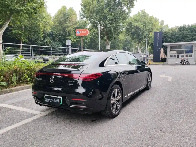 Mercedes-Benz Mercedes-Benz EQE 2025 500 4MATIC Pioneer — Фото автомобиля 3