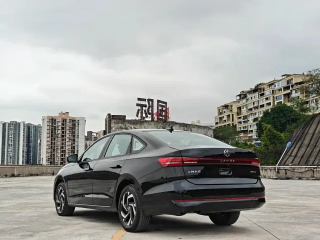 Volkswagen Lavida 2025 PRO 1.5L Classic Edition — Фото автомобиля 5