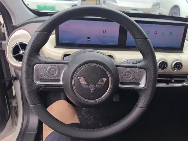 Wuling Bingo — Фото автомобиля 10