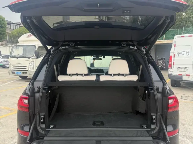 BMW X7 — Фото автомобиля 3
