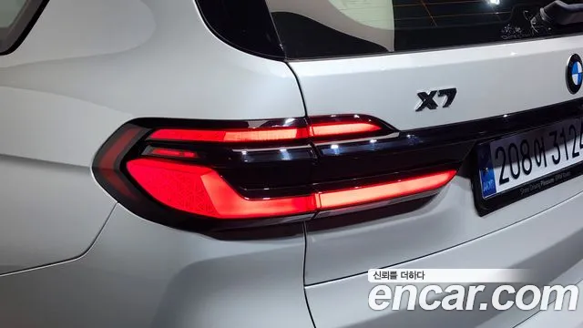 BMW X7 M60i xDrive M Sport 6 мест — Фото автомобиля 22