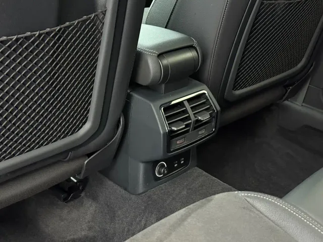 Audi Q3 — Фото автомобиля 11