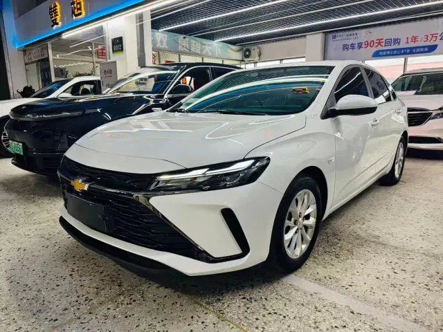 Chevrolet Monza — Фото автомобиля 2