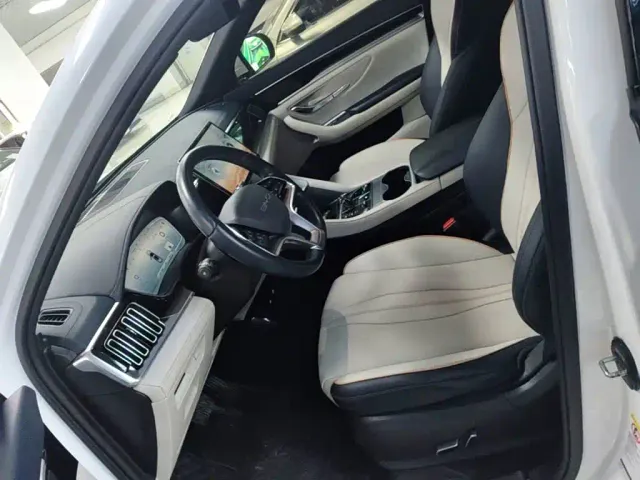 BYD Song PLUS — Фото автомобиля 14