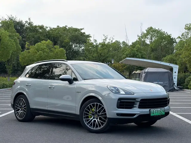 Porsche Cayenne New Energy 2021 Cayenne E-Hybrid 2.0T — Фото автомобиля 3