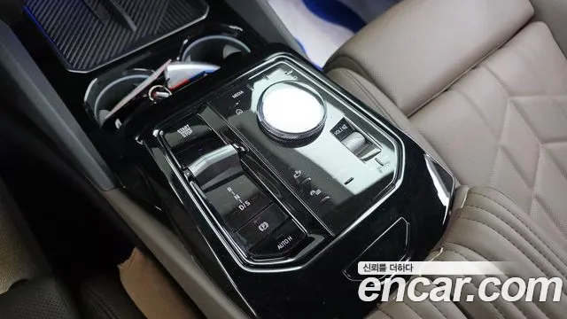 BMW 5 Series G60 — Фото автомобиля 12