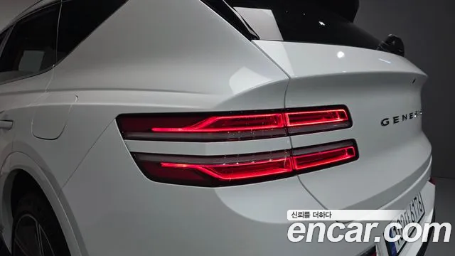 Genesis GV80 2.5T Бензин AWD — Фото автомобиля 16