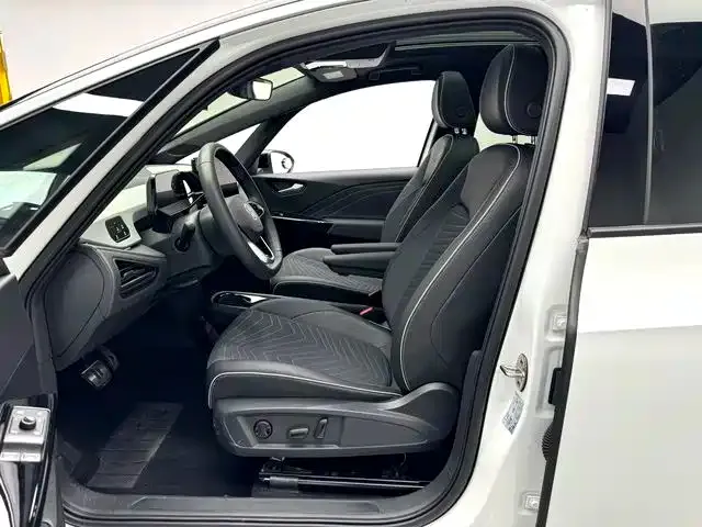 Volkswagen ID.3 — Фото автомобиля 5